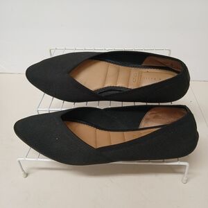 Kelly & Katie Black Pointed Slip-On Flats with V-Cut